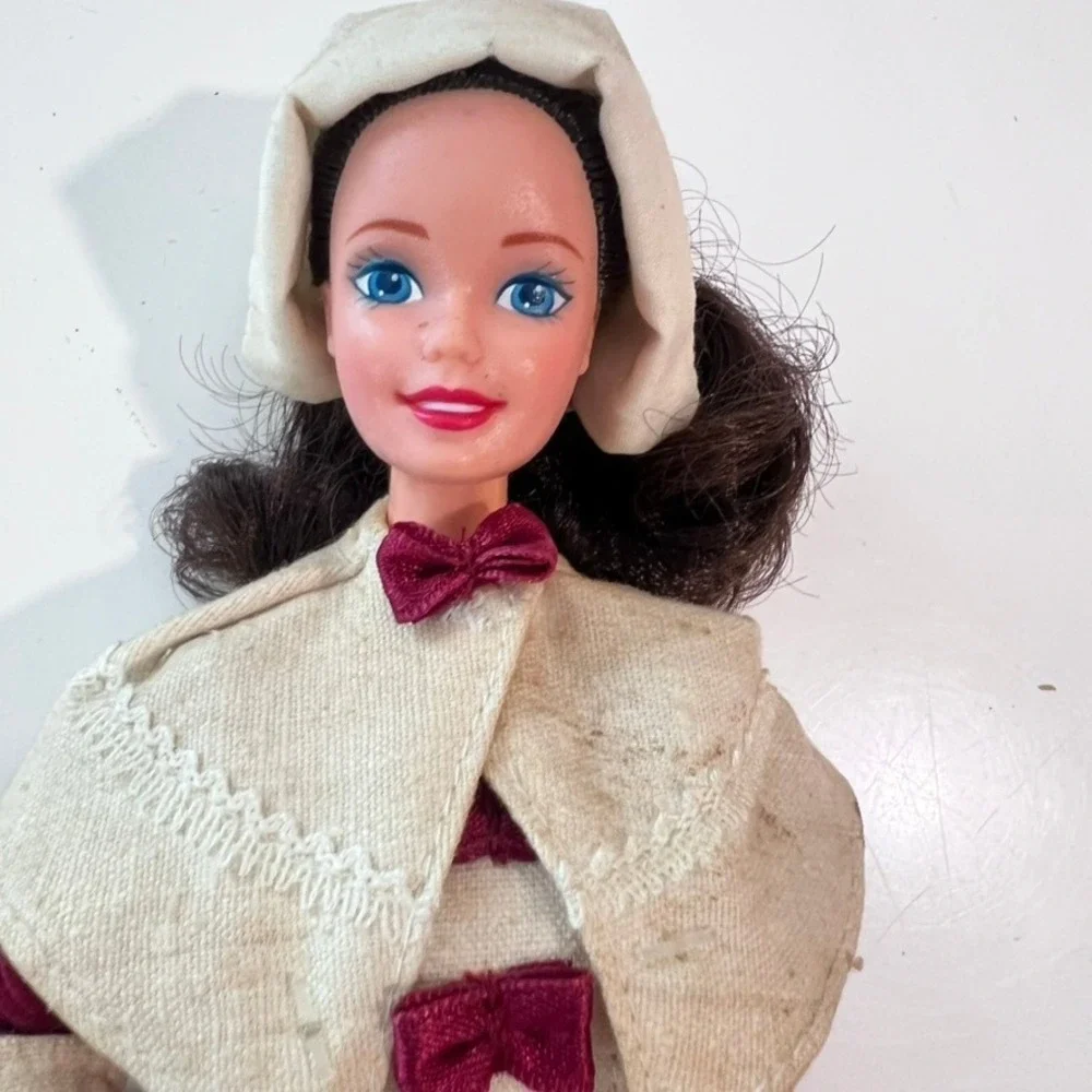 Mattel Pilgrim Barbie American Stories Collection 12577 Maroon‎ White 1994 Box